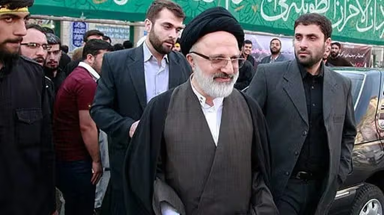 Alí Asghar Hejazi.