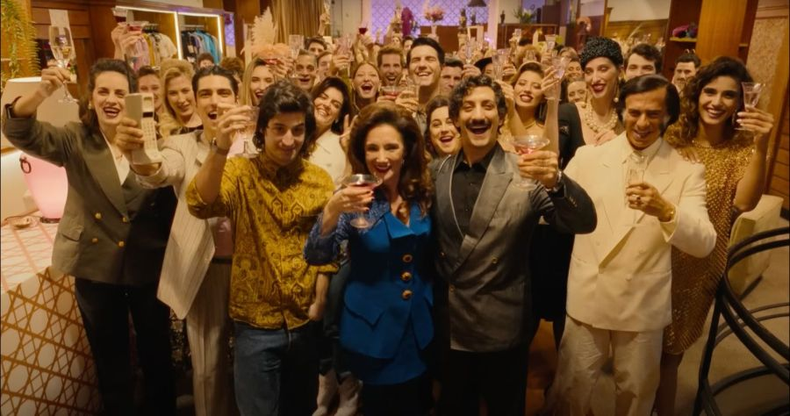 La Argentina de los años 90 es mostrada ahora a través de la producción de  Amazon Prime Video, luego de una serie de polémicas presuntamente judiciales entre los herederos de Carlos Menem, que habría retrasado este esperado estreno, que finalmente llegará este mes de julio. 