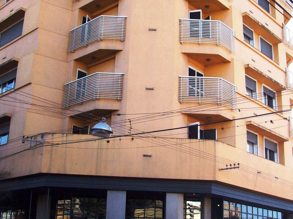 Edificio de calle Belgrano