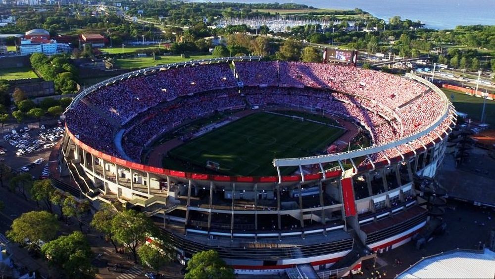 Dos partidos de local a puertas cerradas y una multa, el castigo para River