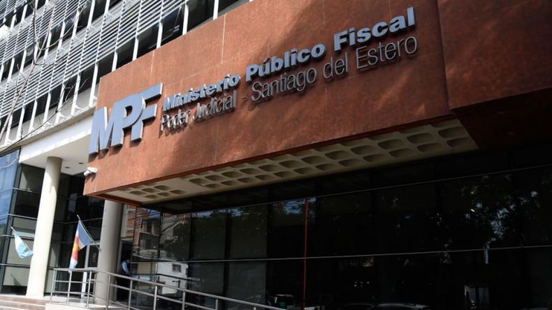 Intensa búsqueda de una contadora por millonario desfalco a firma santiagueña.