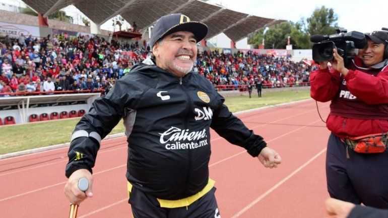 Diego Maradona a punto de cumplir con el objetivo