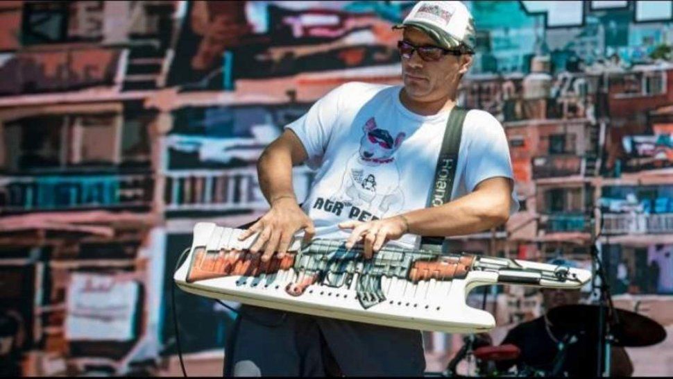 Pablo Lescano Atr Perro Cumbia Cajeteala Piola Gato www.todojujuy.com