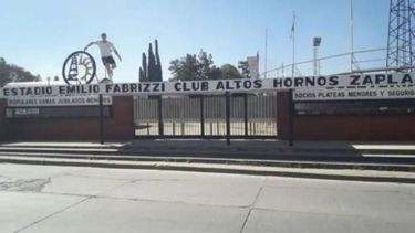 Estadio Emilio Fabrizzi de Altos Hornos Zapla.