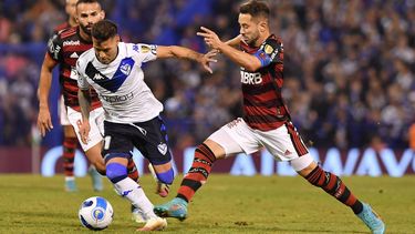 Vélez no pudo y cayó goleado con Flamengo