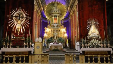 Entronizaron las imágenes del Señor y Virgen del Milagro en Salta