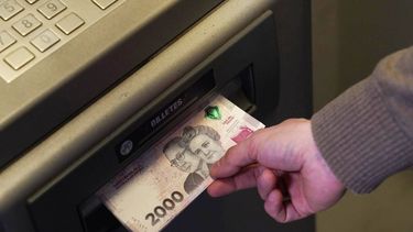 Hoy feriado nacional: ¿dónde sacar plata y cuánto es el tope?
