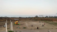 infancia dificil, trabajo y solidaridad: transformo un baldio en un espacio verde para el carmen
