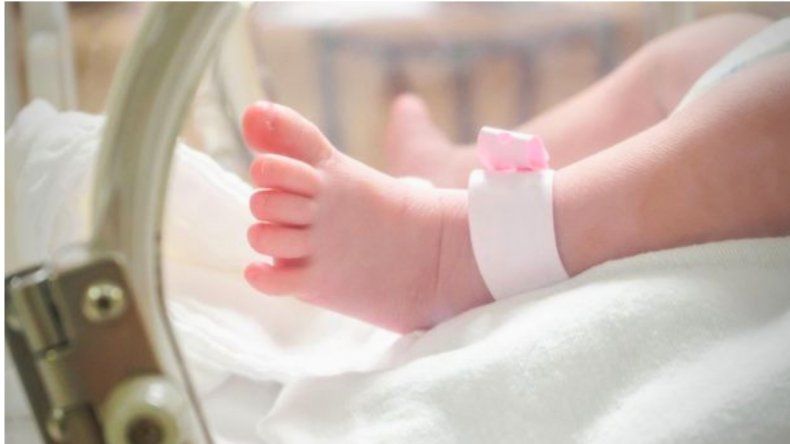 La mujer con muerte cerebral que dio a luz a un bebé de 32 de semanas de gestación