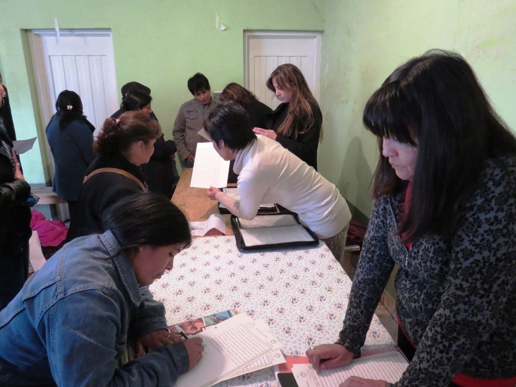 Entrega de escrituras en Punta Diamante