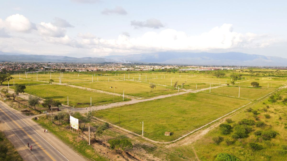 Loteo Boulevard, de Agostini.