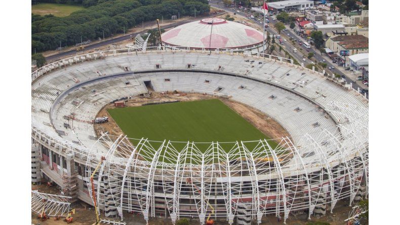 "Beira Río"
