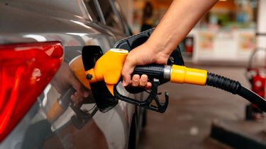 Aumentaron los combustibles en Jujuy: GNC a $997 y nafta Súper a $2.190 (Foto ilustrativa) Aumentaron los combustibles en Jujuy: GNC a $997 y nafta Súper a $2.190 (Foto ilustrativa)