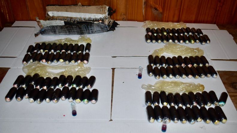 San Pedro deJujuy: pasajeros de un remis detenidos con 188 capsulas de cocaína