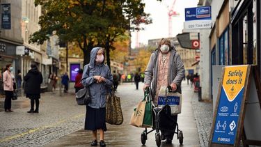 Un nuevo brote de Covid-19 amenaza a Europa, y en los países más afectados se tomarán medidas para enfrentar la situación.