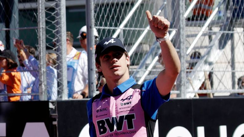 Franco Colapinto sale a pista para la segunda práctica del Gran Premio de Azerbaiyán de F1.