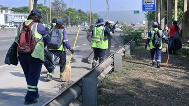 Operativo de limpieza en la avenida General Savio (Archivo)