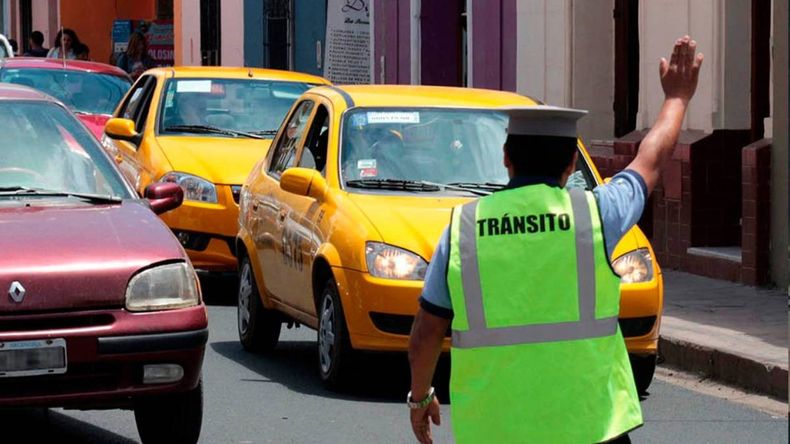Cortes y restricciones de tránsito en San Salvador de Jujuy (Foto ilustrativa) Cortes y restricciones de tránsito en San Salvador de Jujuy (Foto ilustrativa)