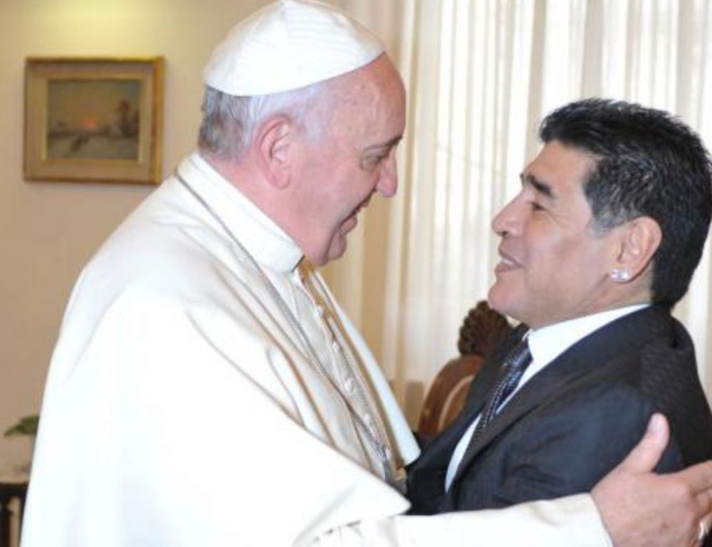 El Papa y Maradona