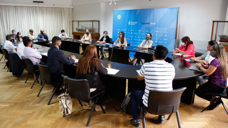 diez comunas jujenas se suman al programa acompanar para victimas de violencia de genero