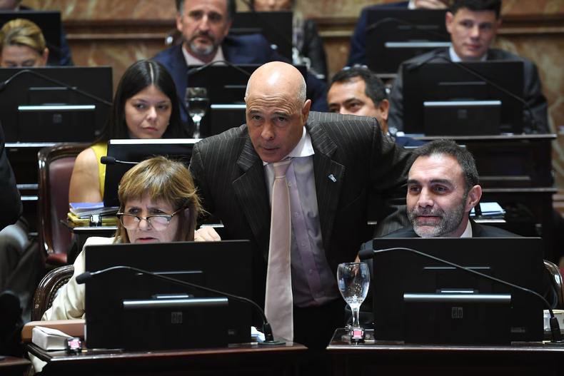 Senadores La Libertad Avanza siguen con expectativas los cambios a la Reforma Laboral. En imagen Patricia Bullrich, Bartolomé Abdala y Ezequiel Atauche. (Fotos: Celeste Salguero/ Comunicación Senado)