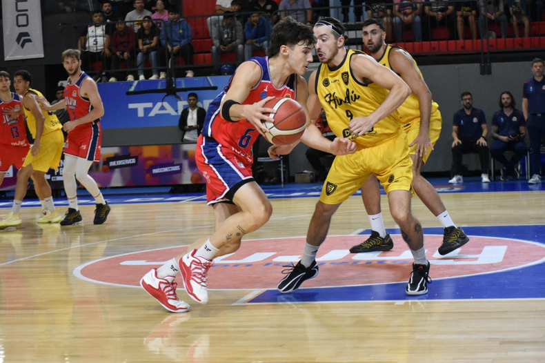 Jujuy Básquet venció a Hindú Club