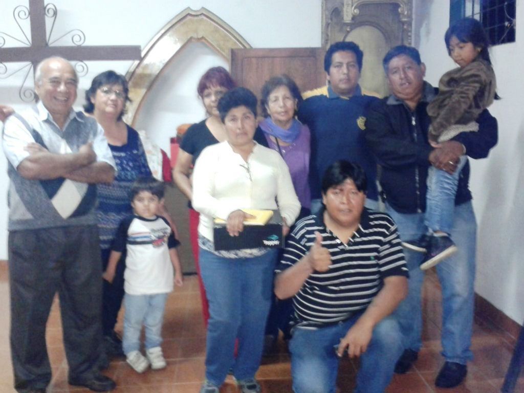 Vecinos solidarios con Flía. Casillas