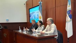 Elisa Trotta, ex diplomática de Venezuela, disertó en la Legislatura