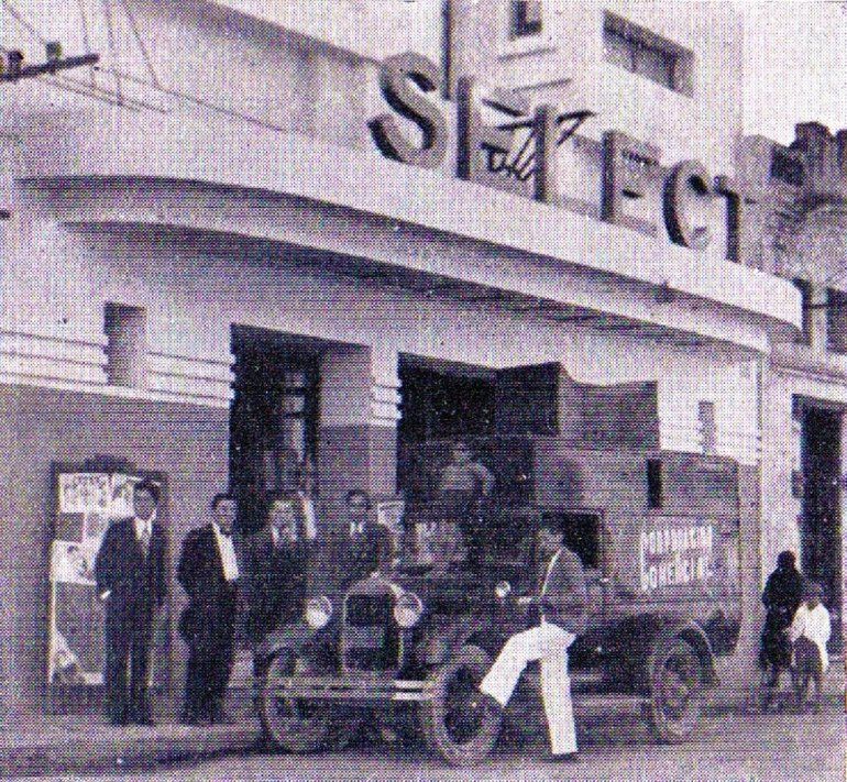 El 20 de marzo de 1920 la ciudad pudo apreciar la apertura del Cine Teatro Select, en la céntrica ubicación que mantiene actualmente, calle Alvear 665, exhibiendo la película Alma Francesa con la actuación de Luisa Claum.