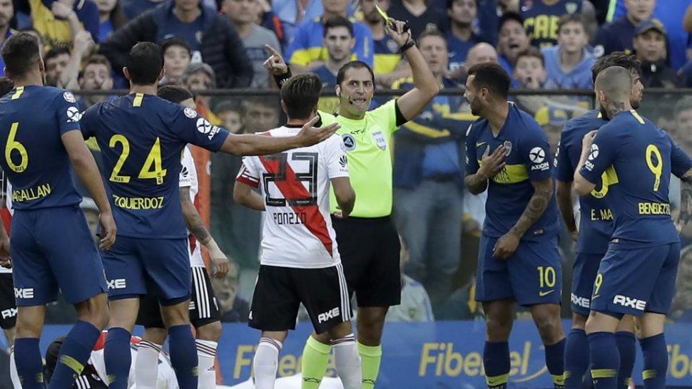 Suspendido: Vigliano no dirigirá en la séptima fecha de la Superliga 