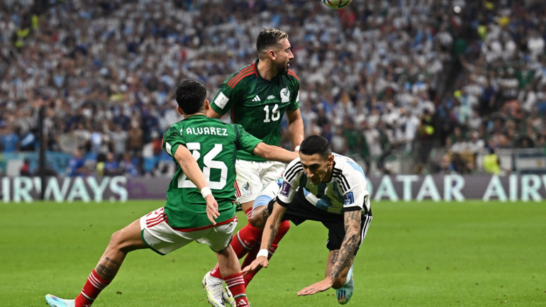 Mucho contacto físico en el primer tiempo.