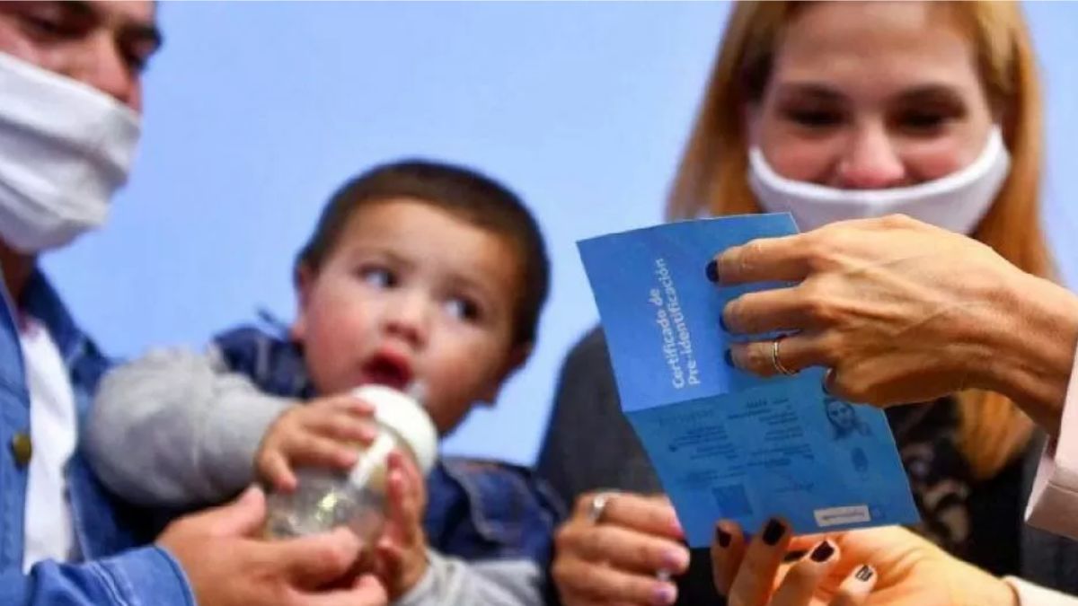 ANSES: la buena noticia para quienes cobran la AUE en agosto