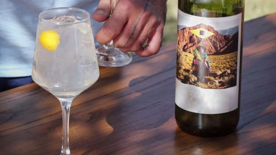 Crearon un fernet transparente con productos jujeños