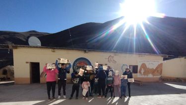 Padrinos Rurales sorprendieron a niños de la puna jujeña