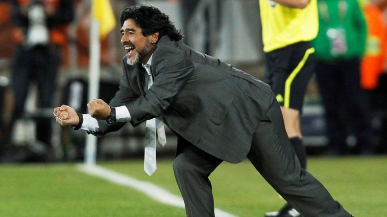 ¡Feliz cumple Diego!: las mejores fotos del más grande del fútbol argentino