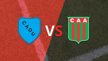 Martín Giménez firma un doblete en el empate en 3 entre Def. Unidos y Agropecuario Argentino