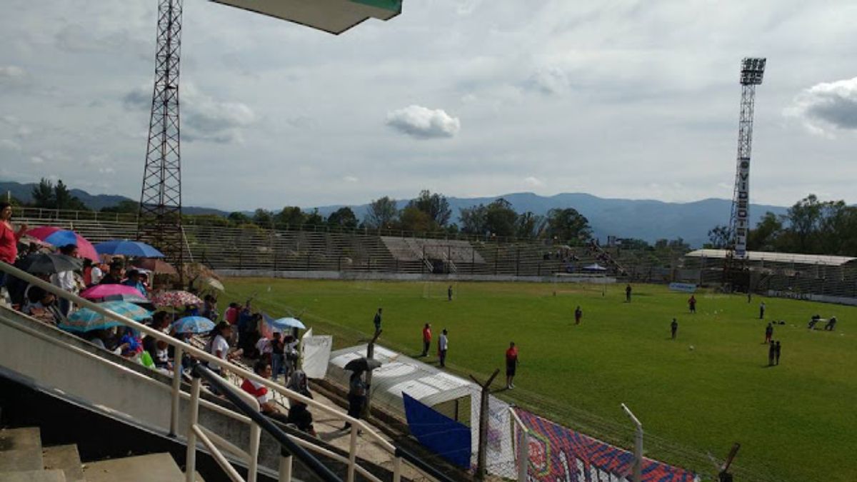 AltosHornos Zapla y Atlético San Pedro jugarán la semifinal de la Copa Jujuy en el estadio Emilio Fabrizzi