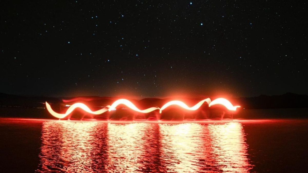 Pintura con luz en Salinas Grandes (Foto: Fernando Gronski)