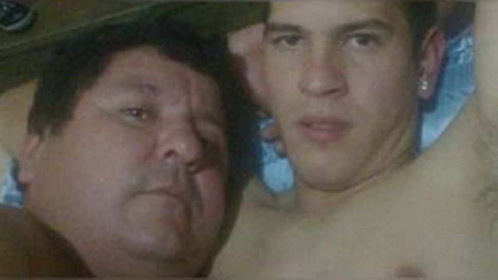 Escándalo en Paraguay: filtran fotos íntimas de un futbolista con el presidente del club