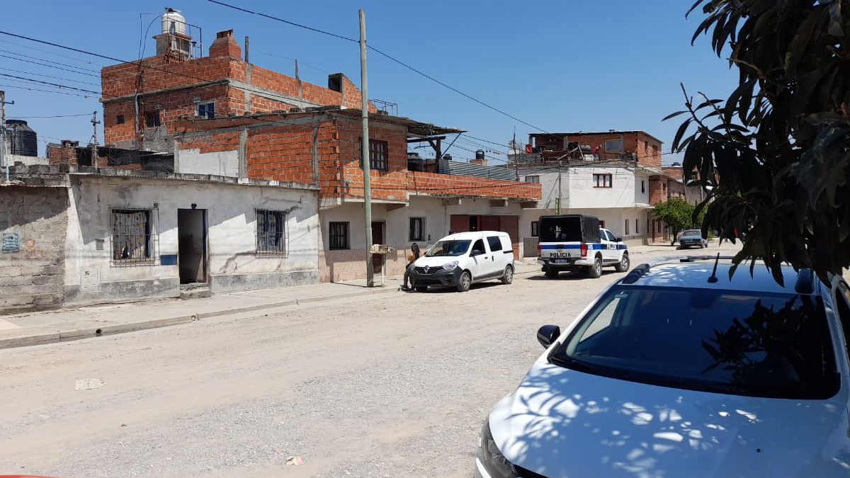 El joven sospechoso de matar a su madre en El Chingo habría convivido más de 10 días con el cadáver