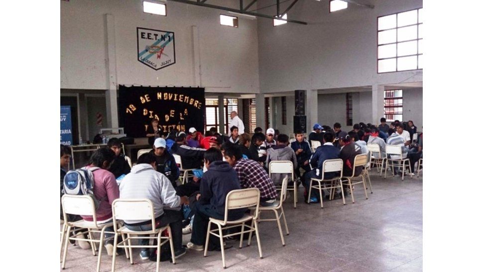 Charla sobre trata