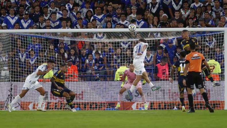 Vélez le ganó a Boca por 2 a 1 en el José Amalfitani