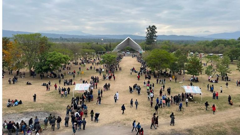 Tercera peregrinación por la Virgen de Río Blanco y Paypaya en el día de la madre.