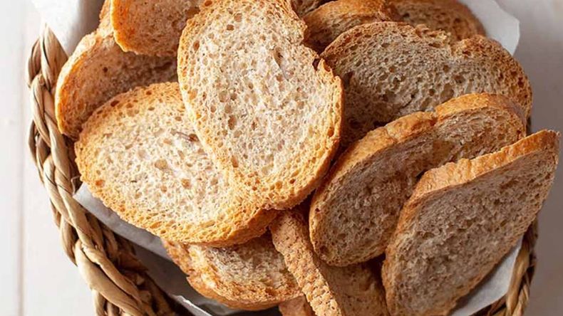 ¿Por qué es mejor comer tostadas que pan sin tostar?