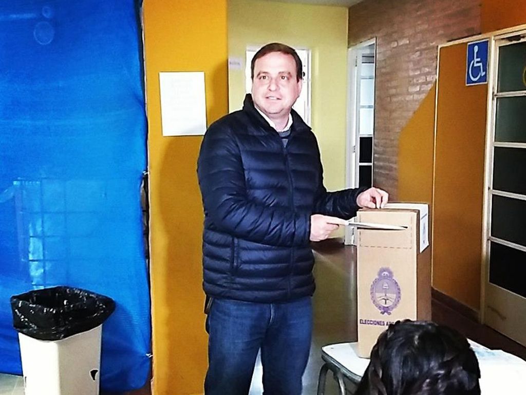 Snopek votando