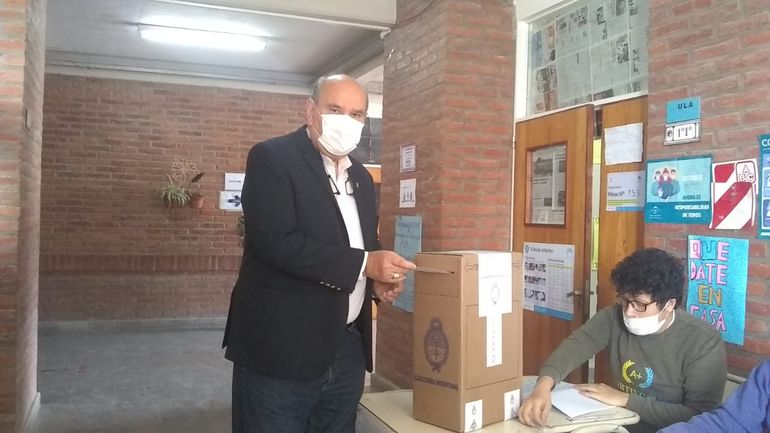 El presidente del PJ votó esta mañana