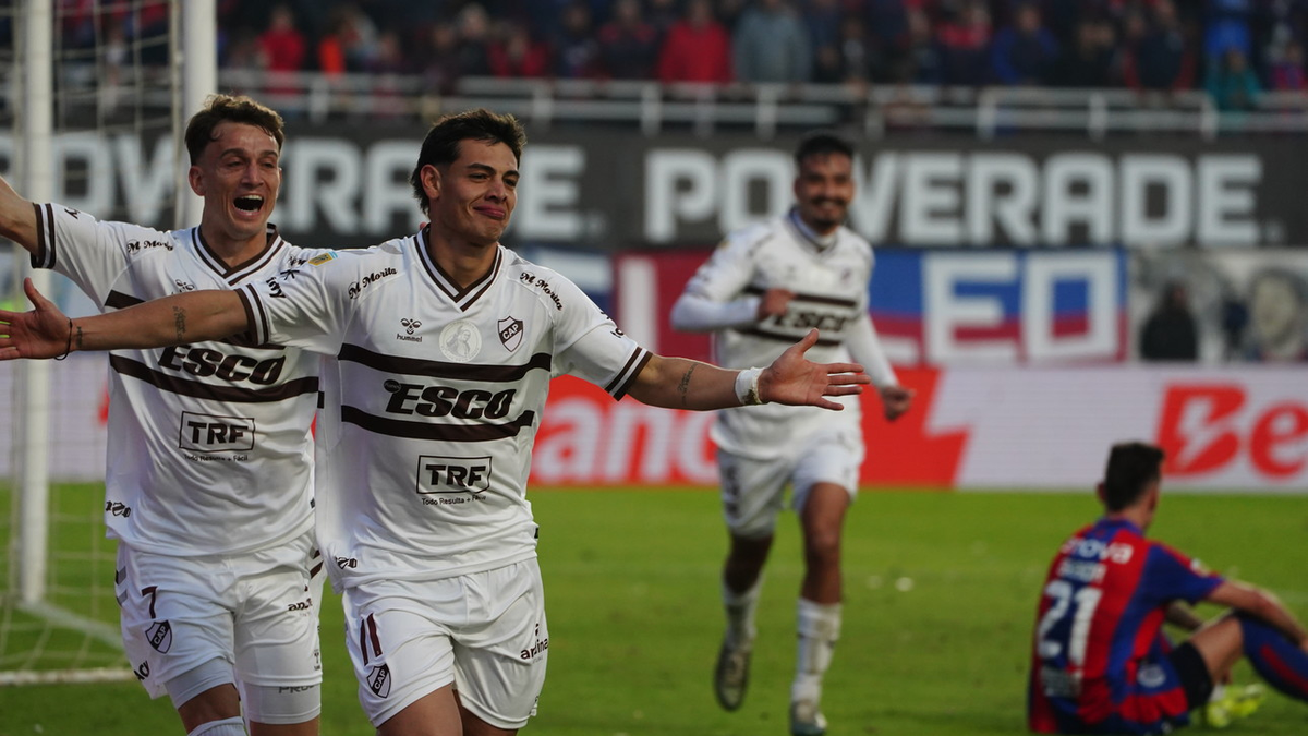 Platense derrotó a San Lorenzo y pasó a la final Platense derrotó a San Lorenzo y pasó a la final