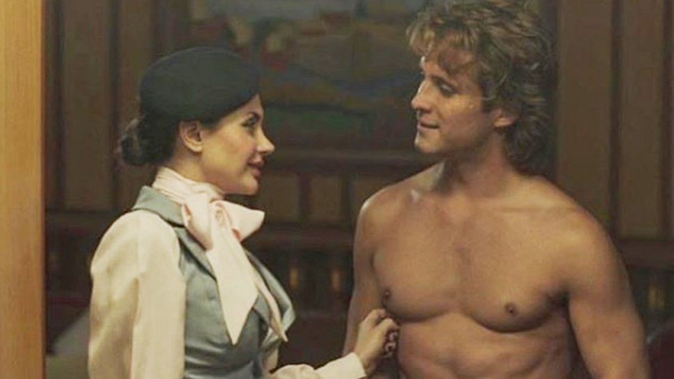 La fuerte escena de sexo oral que censuraron en la serie de Luis Miguel