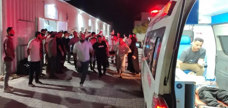 al menos 20 personas murieron por bombardeo israeli a una escuela en gaza