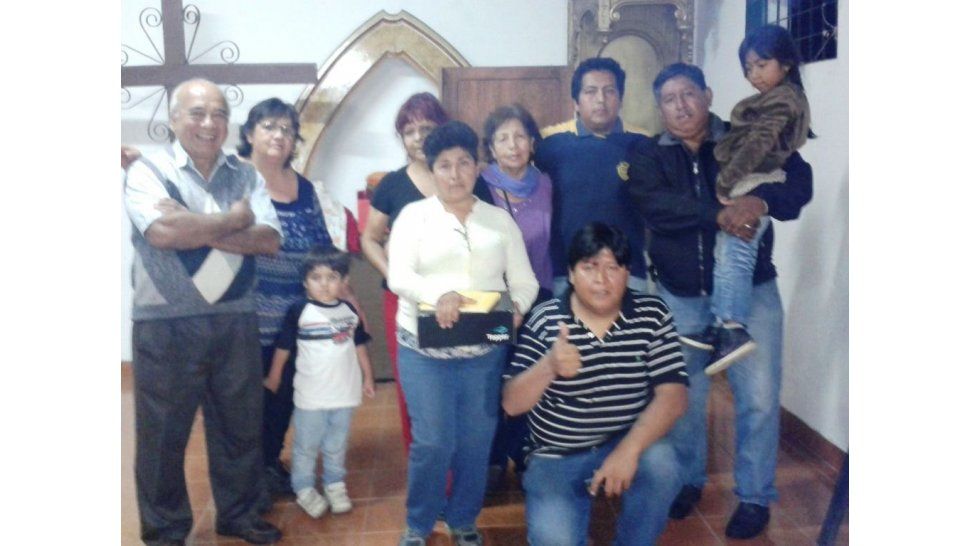 Vecinos solidarios con Flía. Casillas